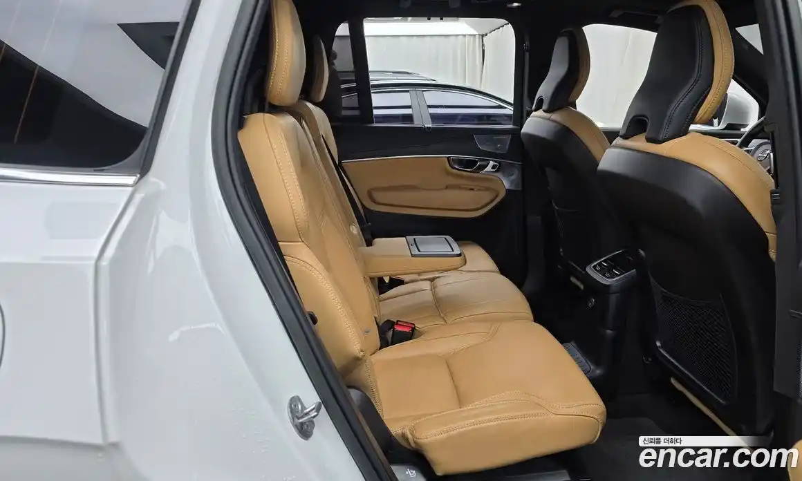 Volvo XC90 2023 2.0 Автомат в Москве № 164711, фото 10