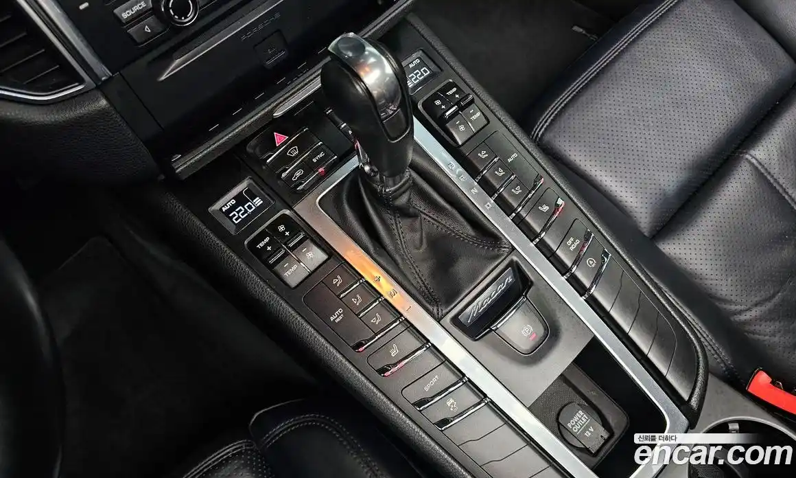 Porsche Macan 2015 3.0 Автомат в Москве № 165575, фото 1