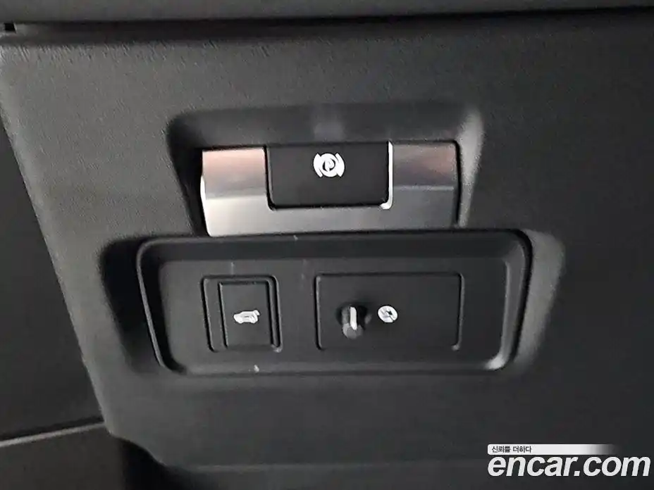 Land Rover Range-Rover Evoque 2021 2.0 Автомат в Москве № 166731, фото 12