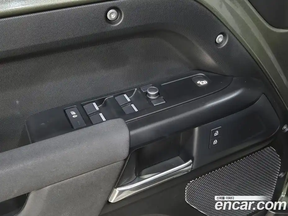 Land Rover Defender 2020 2.0 Автомат в Москве № 166798, фото 16