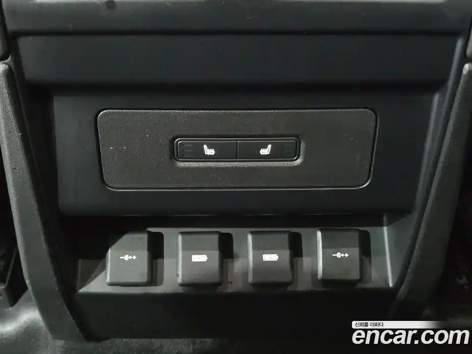 Land Rover Defender 2020 2.0 Автомат в Москве № 166798, фото 17