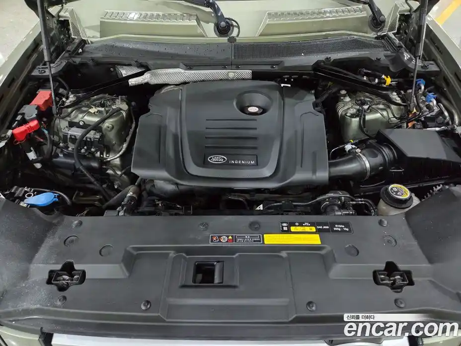 Land Rover Defender 2020 2.0 Автомат в Москве № 166798, фото 18