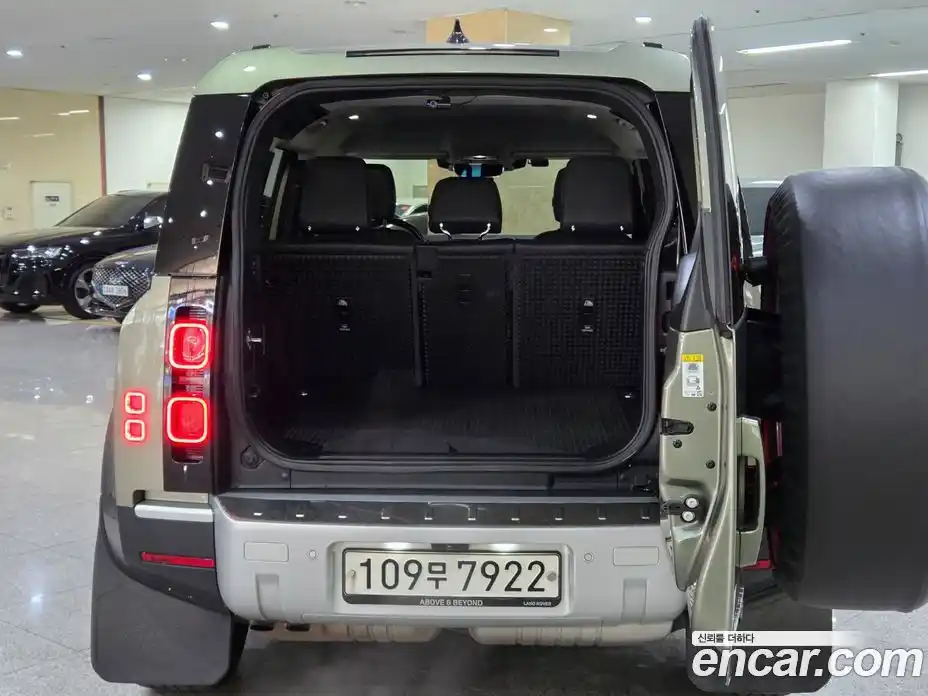 Land Rover Defender 2020 2.0 Автомат в Москве № 166798, фото 19