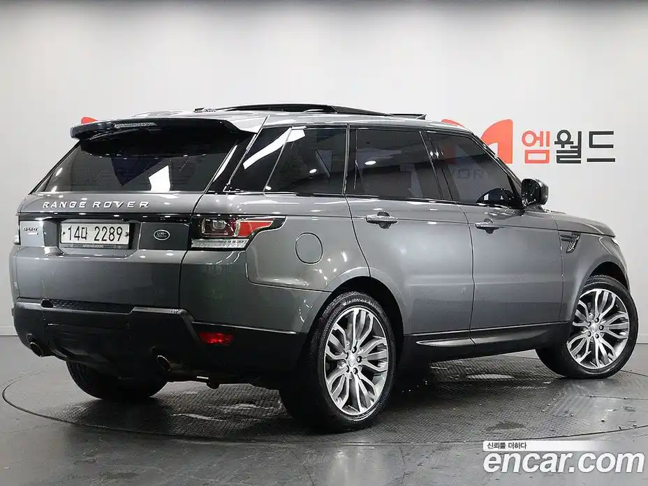 Land Rover Range-Rover Sport 2014 3.0 Автомат в Москве № 166877, фото 3