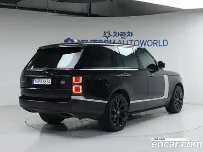Land Rover Range-Rover 2018 4.4 Автомат в Москве № 166893, миниатюра 2