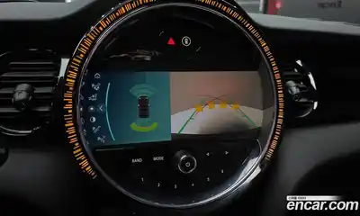 Mini Cooper Convertible 2024 2.0 Автомат в Москве № 167072, миниатюра 6