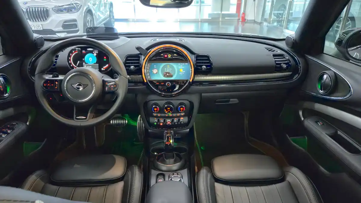 Mini Clubman 2024 2.0 Автомат в Москве № 167402, фото 7