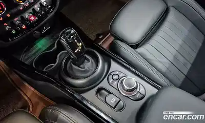 Mini Clubman 2024 2.0 Автомат в Москве № 167402, миниатюра 9