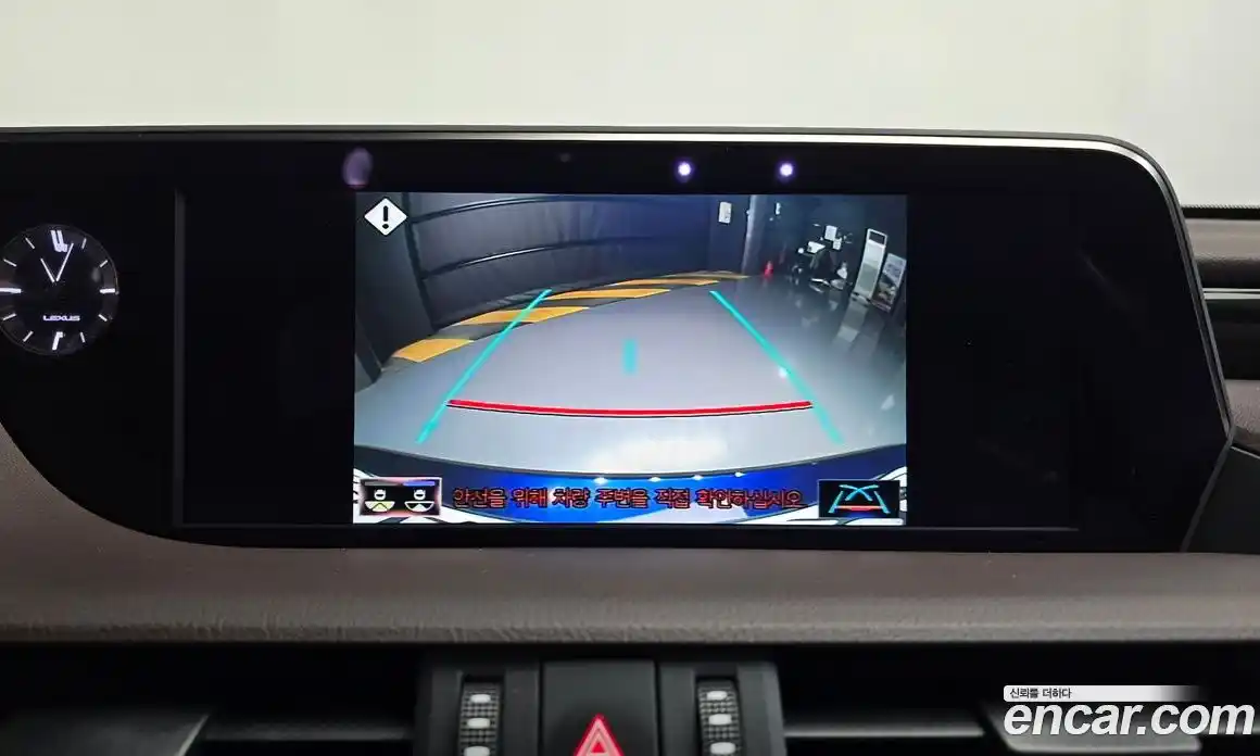 Lexus ES 2020 2.5 Автомат в Москве № 168115, фото 19