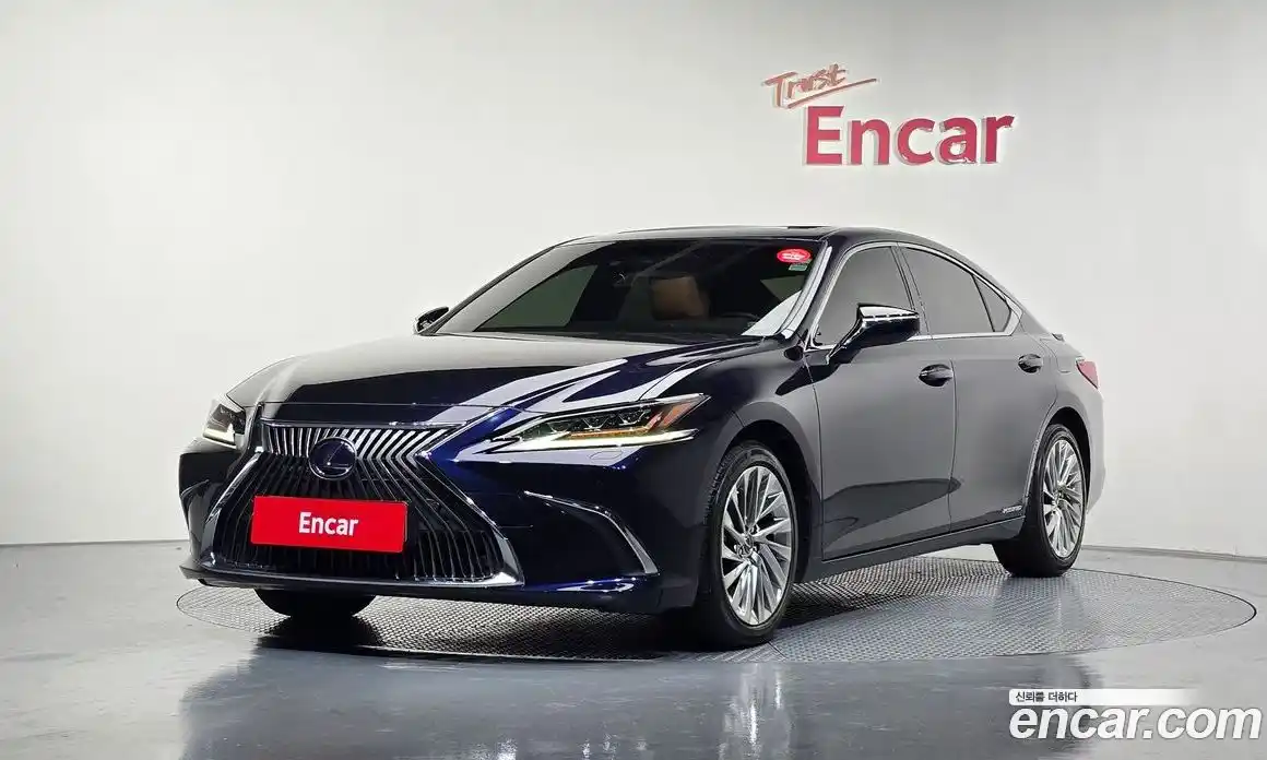 Lexus ES 2020 2.5 Автомат в Москве № 168115, фото 3
