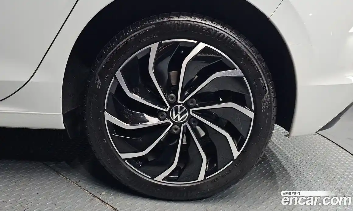 Volkswagen Golf 2022 2.0 Автомат в Москве № 168696, фото 1