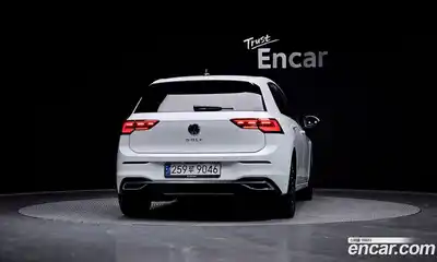 Volkswagen Golf 2022 2.0 Автомат в Москве № 168696, миниатюра 11