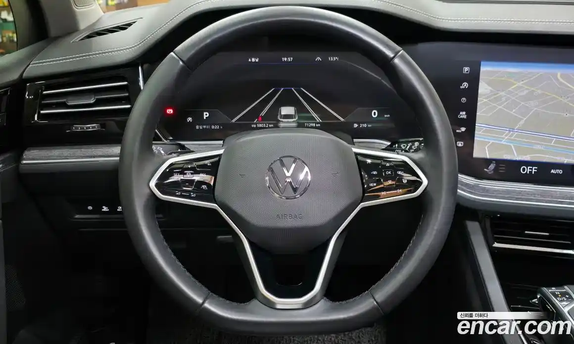 Volkswagen Touareg 2021 3.0 Автомат в Москве № 168800, фото 11