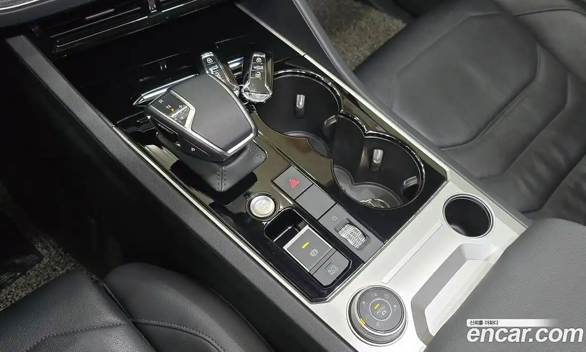 Volkswagen Touareg 2021 3.0 Автомат в Москве № 168800, фото 12