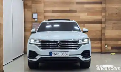 Volkswagen Touareg 2021 3.0 Автомат в Москве № 168800, миниатюра 3