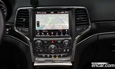 Jeep Cherokee 2018 3.6 Автомат в Москве № 169869, миниатюра 5