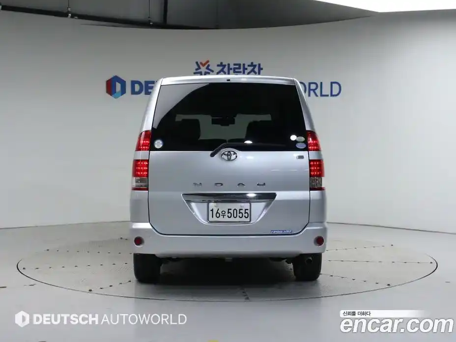 Toyota Noah 2005 2.0 Вариатор в Москве № 170369, фото 4