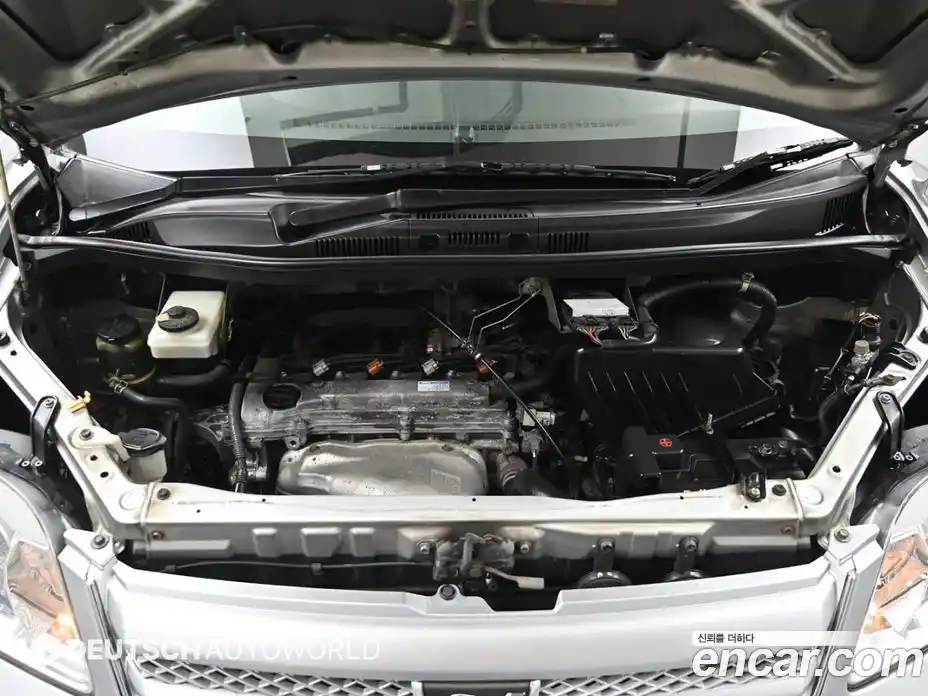 Toyota Noah 2005 2.0 Вариатор в Москве № 170369, фото 6