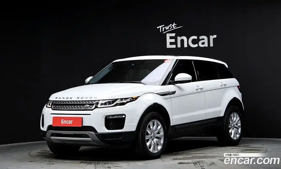 Land Rover Range-Rover Evoque 2018 2.0 Автомат в Москве № 188759, фото 2