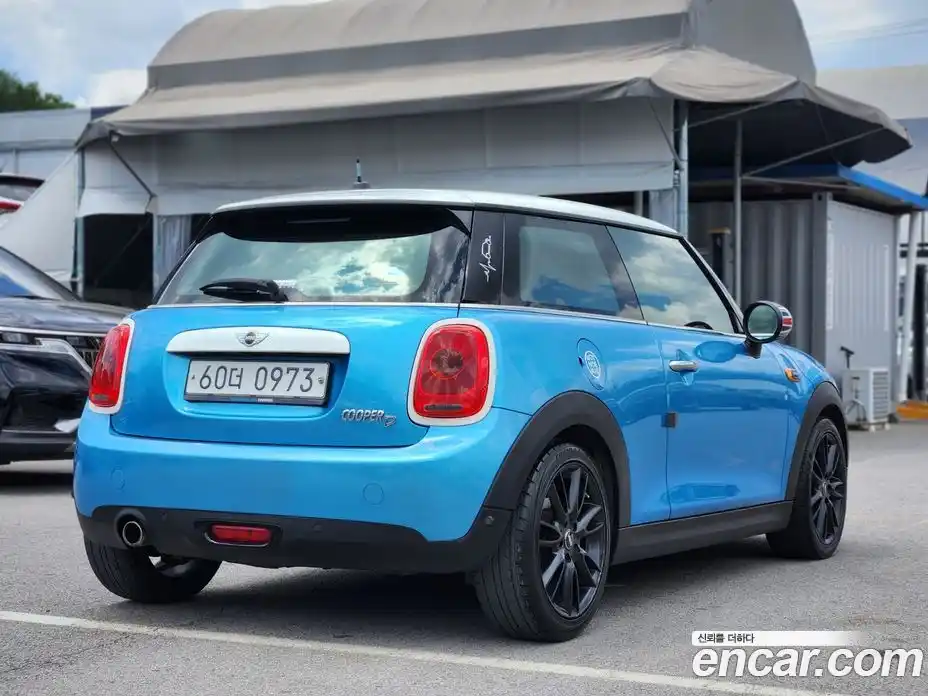 Mini Cooper 2015 1.5 Автомат в Москве № 188764, фото 4