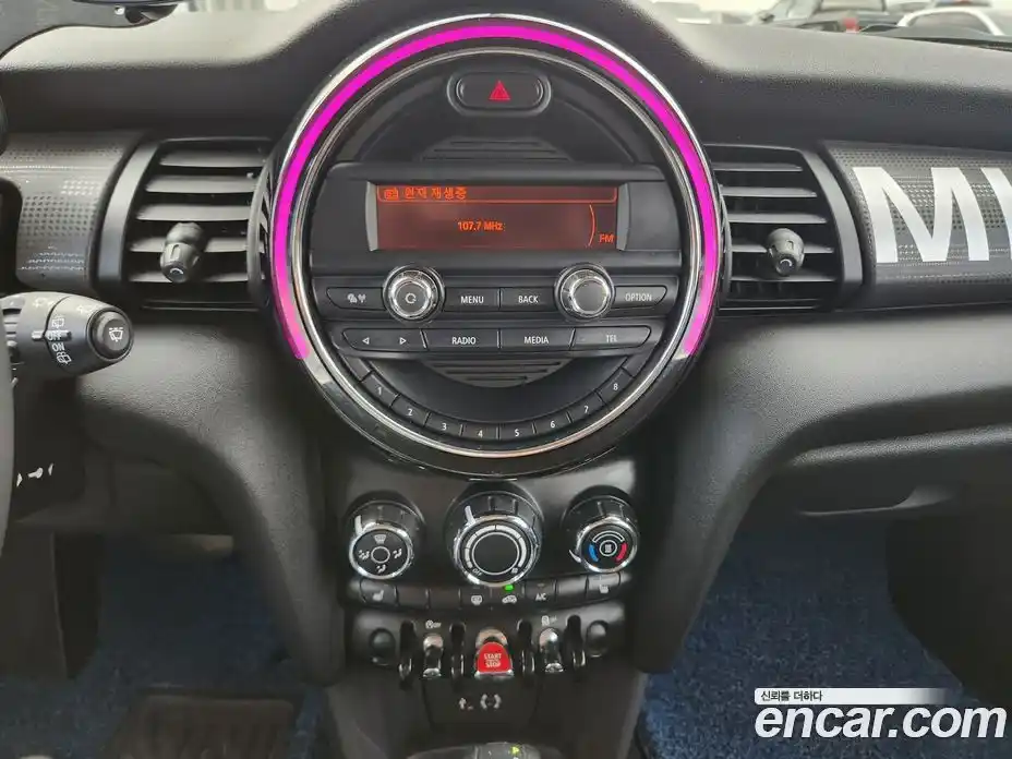 Mini Cooper 2015 1.5 Автомат в Москве № 188764, фото 6