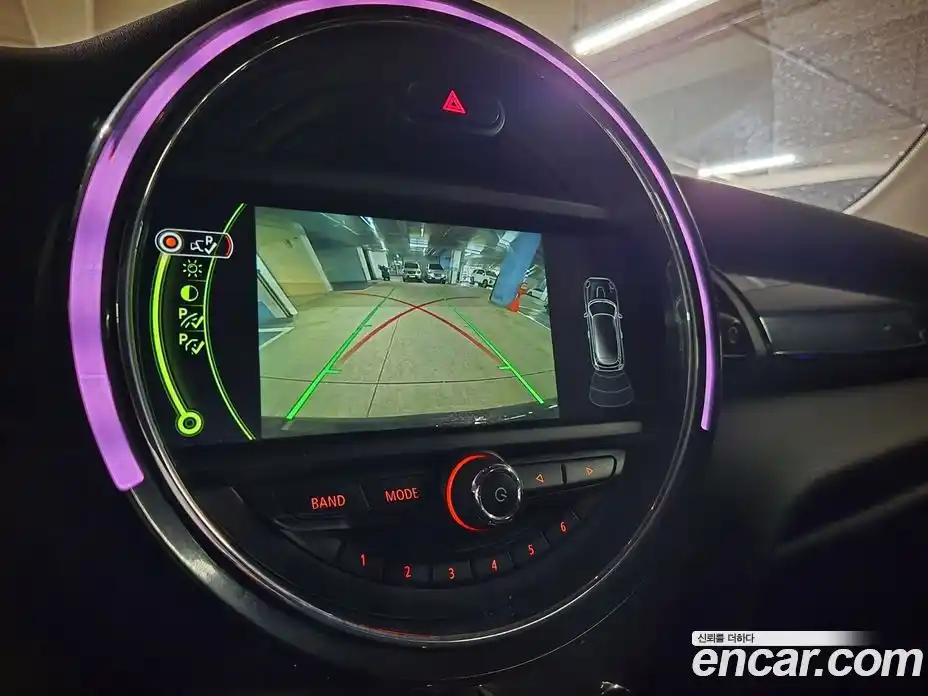 Mini Cooper 2016 1.5 Автомат в Москве № 188860, фото 11