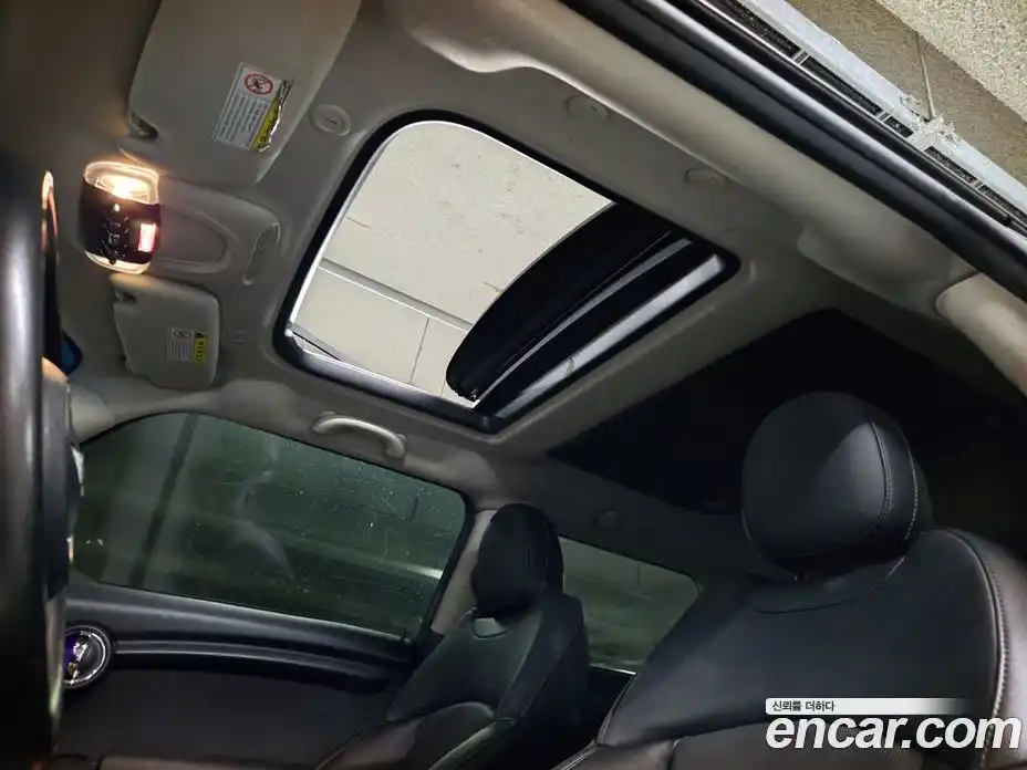 Mini Cooper 2016 1.5 Автомат в Москве № 188860, фото 14