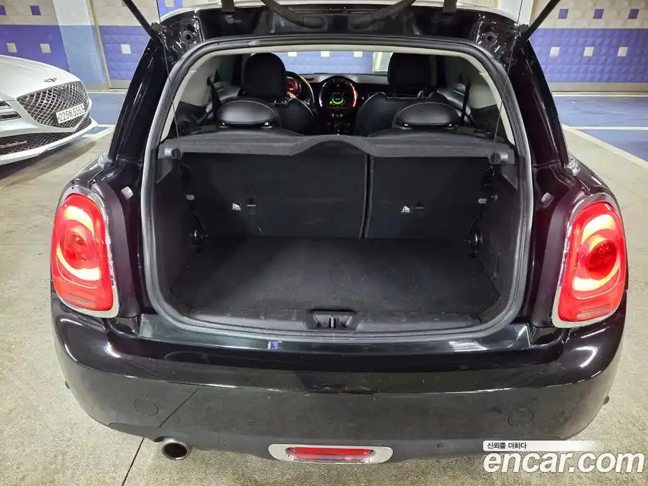 Mini Cooper 2016 1.5 Автомат в Москве № 188860, фото 19