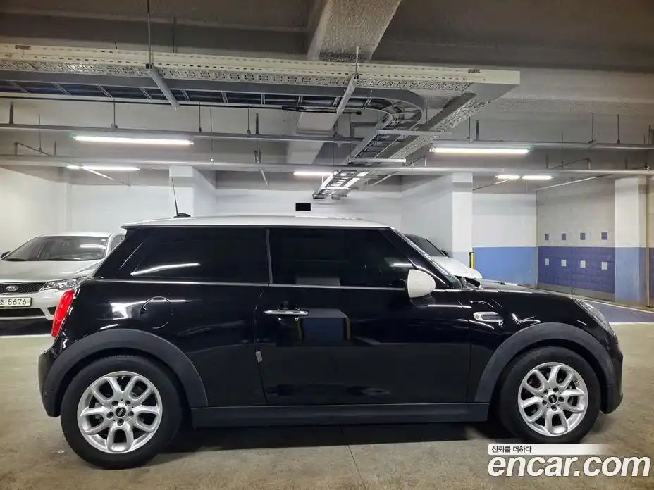 Mini Cooper 2016 1.5 Автомат в Москве № 188860, фото 6