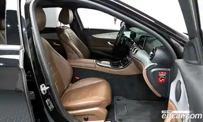 Mercedes-Benz E-Class 2021 2.0 Автомат в Москве № 192024, миниатюра 11