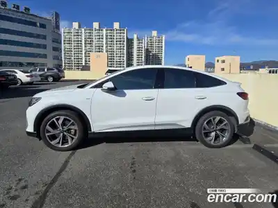 Audi Q4 e-tron 2022 0.2 Автомат в Москве № 193190, миниатюра 2