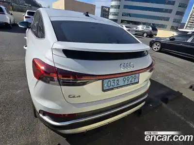 Audi Q4 e-tron 2022 0.2 Автомат в Москве № 193190, миниатюра 3