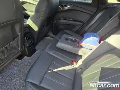 Audi Q4 e-tron 2022 0.2 Автомат в Москве № 193190, миниатюра 7