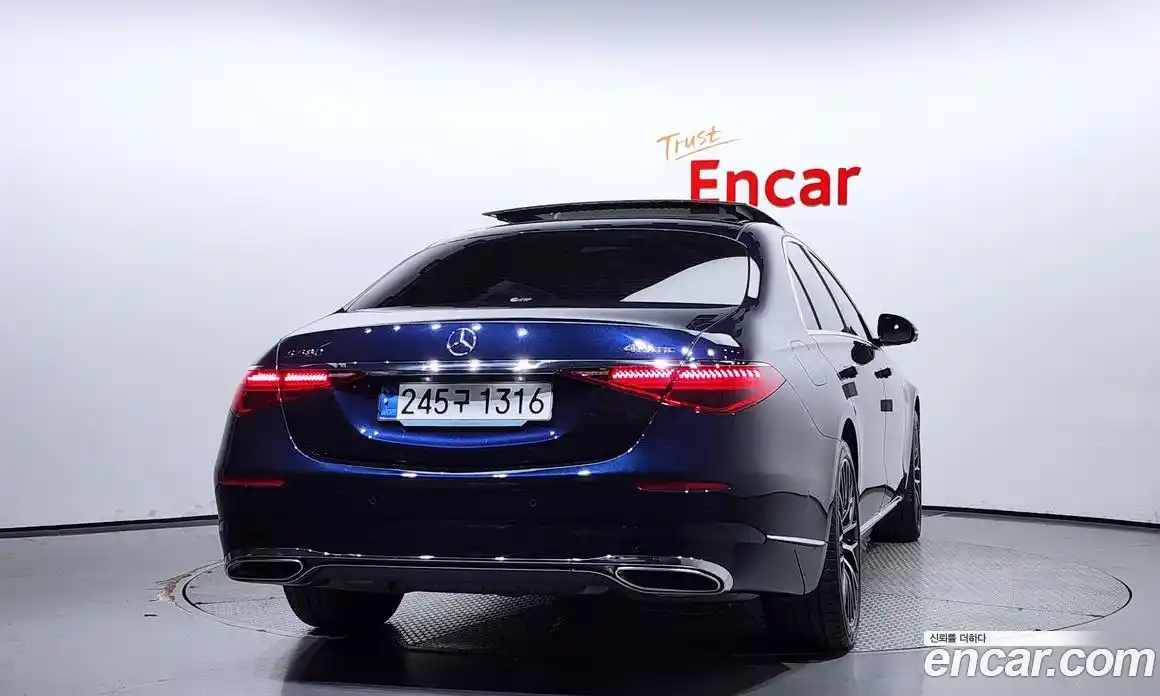 Mercedes-Benz S-Class 2024 3.0 Автомат в Москве № 193853, фото 3