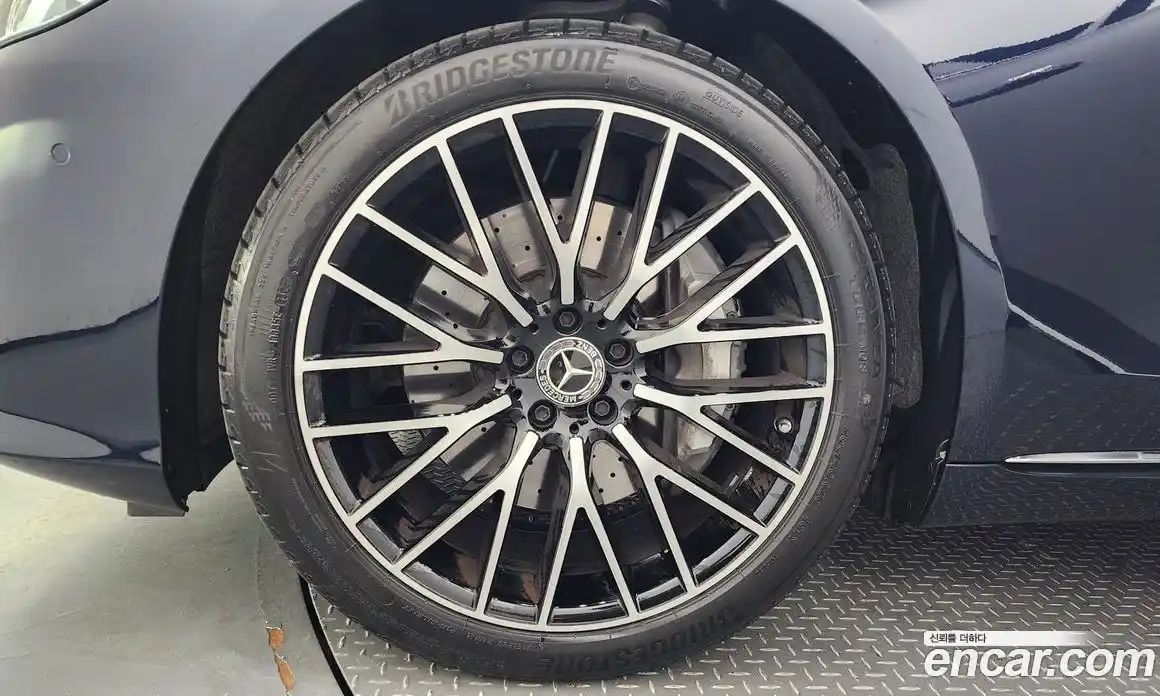 Mercedes-Benz S-Class 2024 3.0 Автомат в Москве № 193853, фото 9