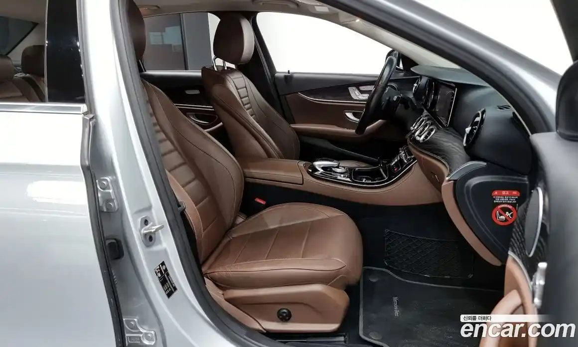 Mercedes-Benz E-Class 2019 1.9 Автомат в Москве № 194550, фото 3