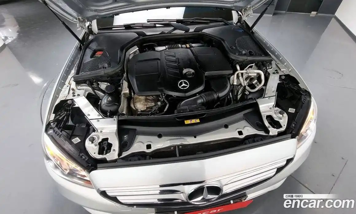 Mercedes-Benz E-Class 2019 1.9 Автомат в Москве № 194550, фото 9