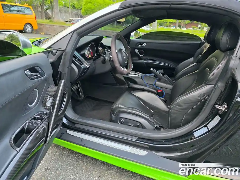 Audi R8 2011 5.2 Автомат в Москве № 196730, фото 19