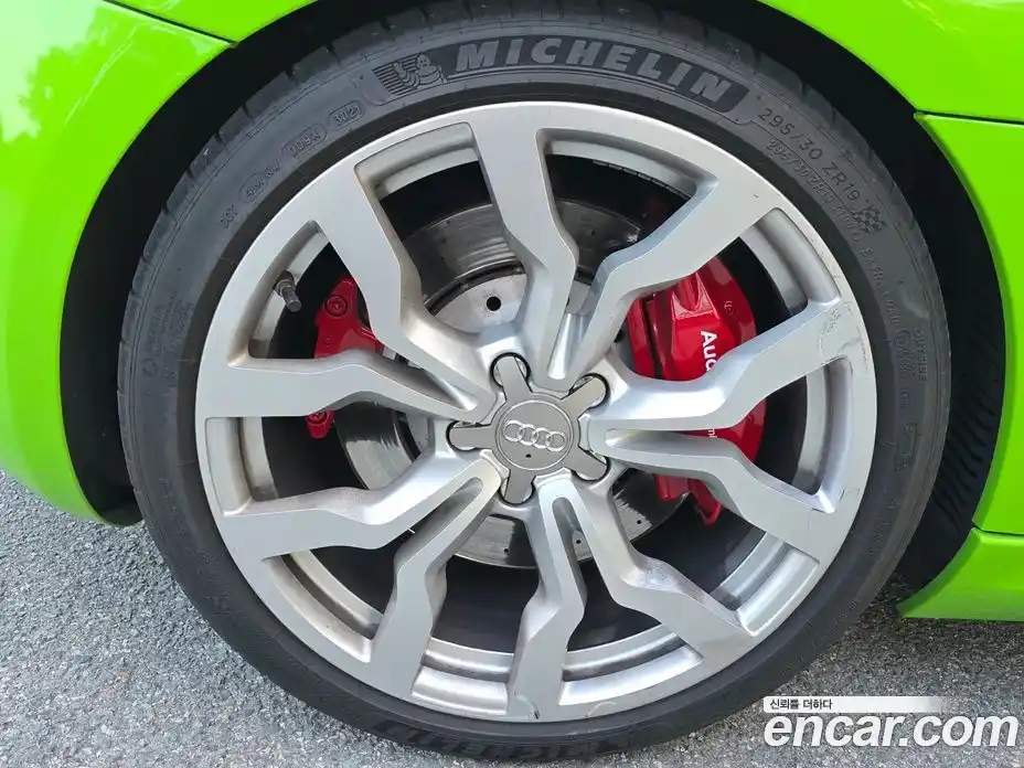 Audi R8 2011 5.2 Автомат в Москве № 196730, фото 7