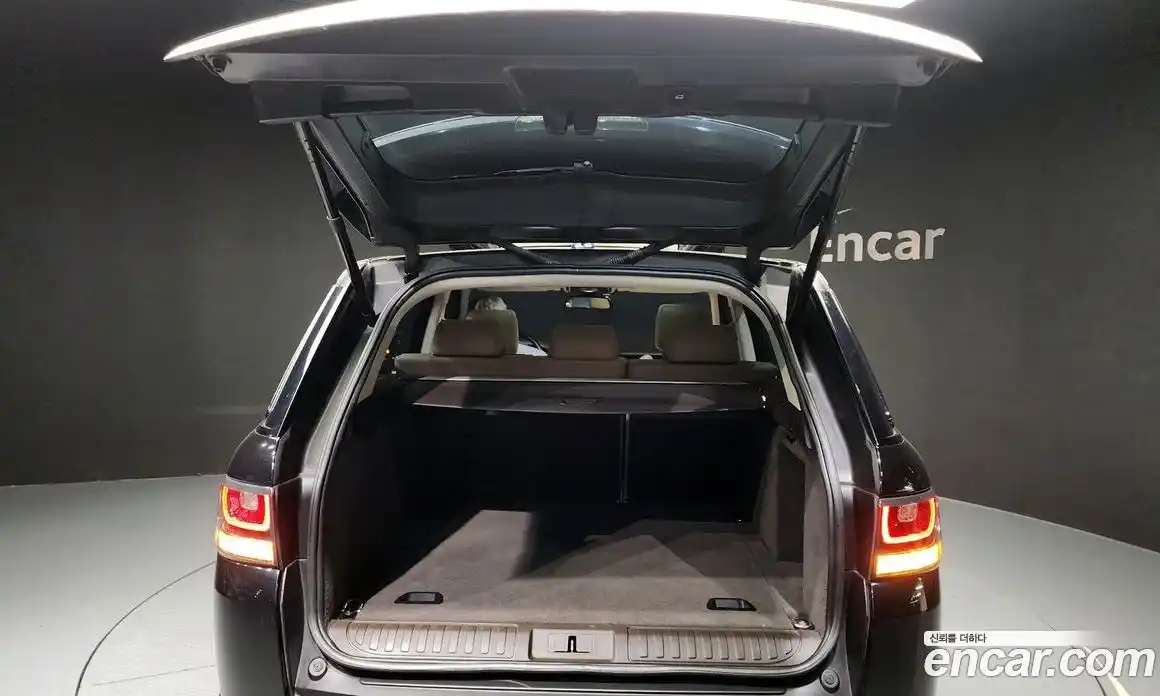 Land Rover Range-Rover Sport 2016 3.0 Автомат в Москве № 198278, фото 17