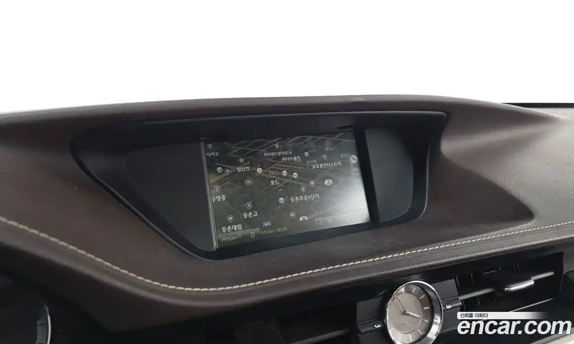 Lexus ES 2017 2.5 Автомат в Москве № 198906, фото 4