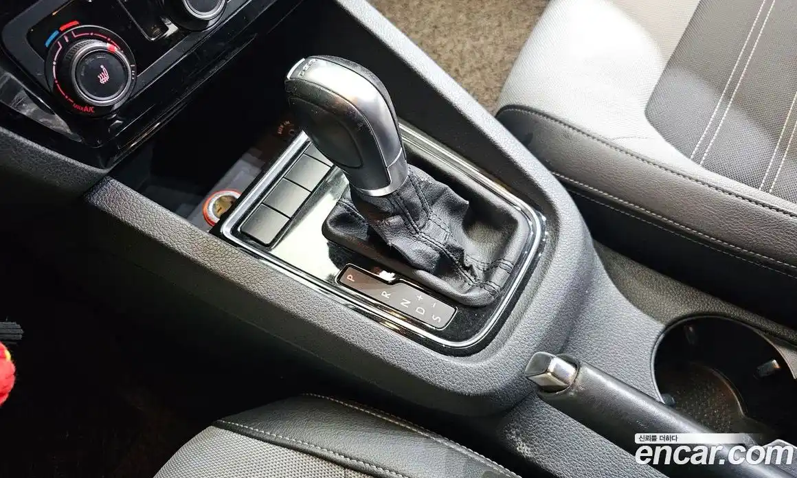 Volkswagen Jetta 2015 2.0 Автомат в Москве № 199248, фото 13