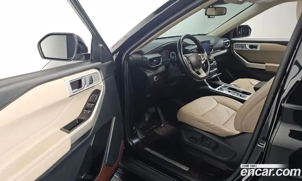 Ford Explorer 2022 2.3 Автомат в Москве № 199891, фото 10