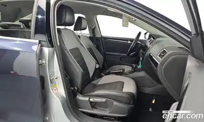 Volkswagen Jetta 2015 2.0 Автомат в Москве № 201590, миниатюра 12