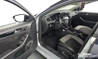 Volkswagen Jetta 2015 2.0 Автомат в Москве № 201590, миниатюра 4