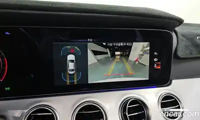 Mercedes-Benz E-Class 2021 2.0 Автомат в Москве № 207667, миниатюра 3