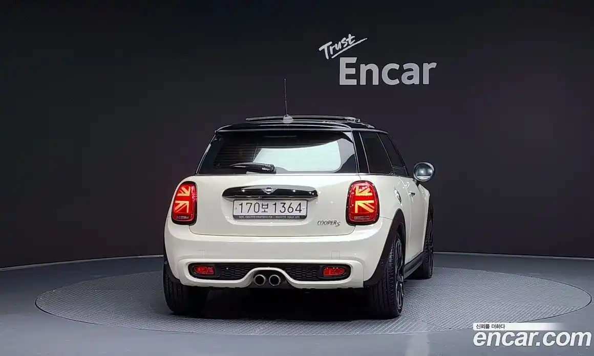 Mini Cooper 2021 2.0 Автомат в Москве № 207936, фото 14