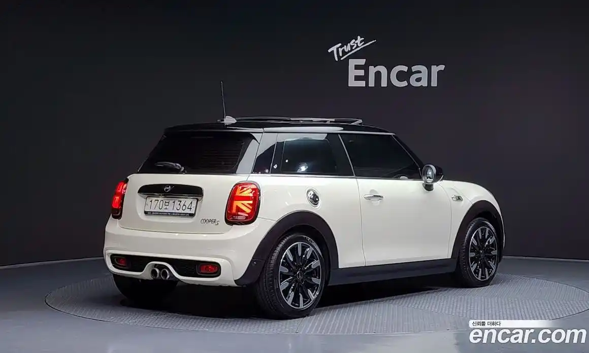 Mini Cooper 2021 2.0 Автомат в Москве № 207936, фото 8