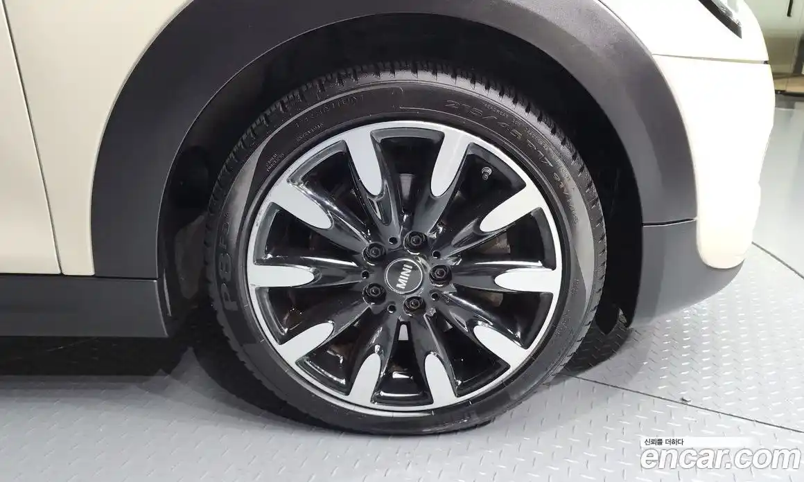 Mini Cooper 2021 2.0 Автомат в Москве № 207936, фото 10