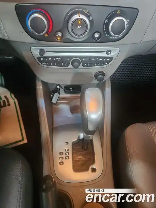 Renault SM3 2012 1.6 Автомат в Москве № 210092, фото 14